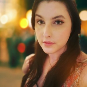 Elizabeth Maynard's avatar