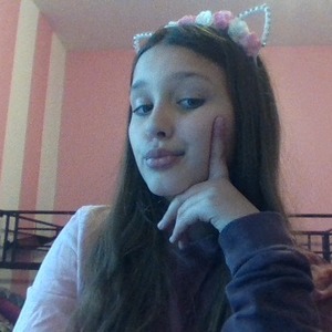 Giovanna Peixoto's avatar